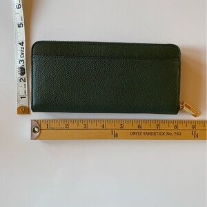 Kate Spade Margaux Leather zip-around Continental Wallet NWOT